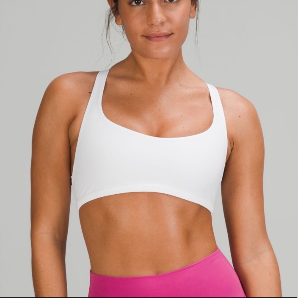 Lululemon free to be bra